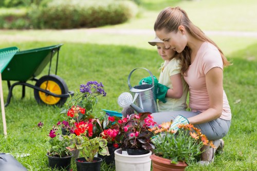 Waste disposal and governing law terms for gardening services